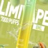 LIMI拋棄式一次性7000口-6.webp LIMI 7000口 拋棄式電子煙|具備 3.5% 尼古丁鹽強勁擊喉感與冰感水果系列清涼口感,搭載吸氣發光 LED 燈條及 650mAh 可充電池